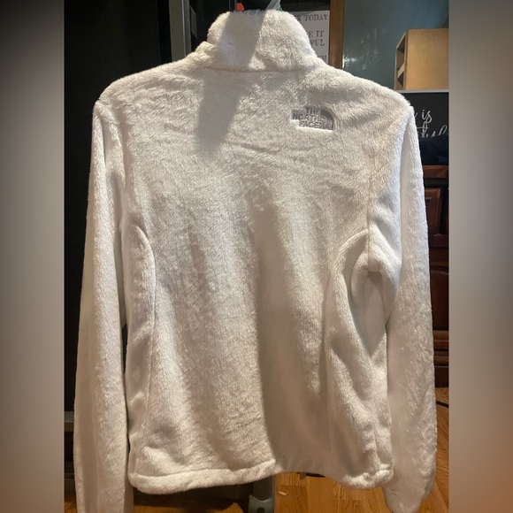 White Fuzzy North Face - Picture 4 of 6